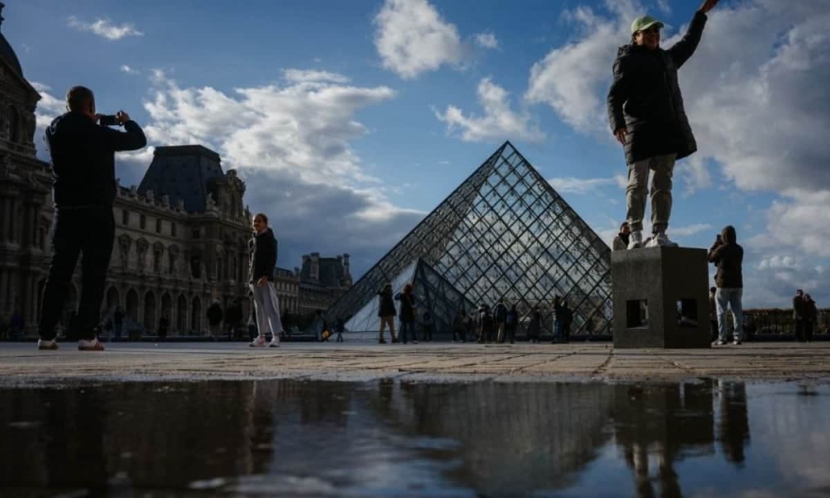 Louvre: Tribunal de Contas aponta falhas de segurança e roubo de joias