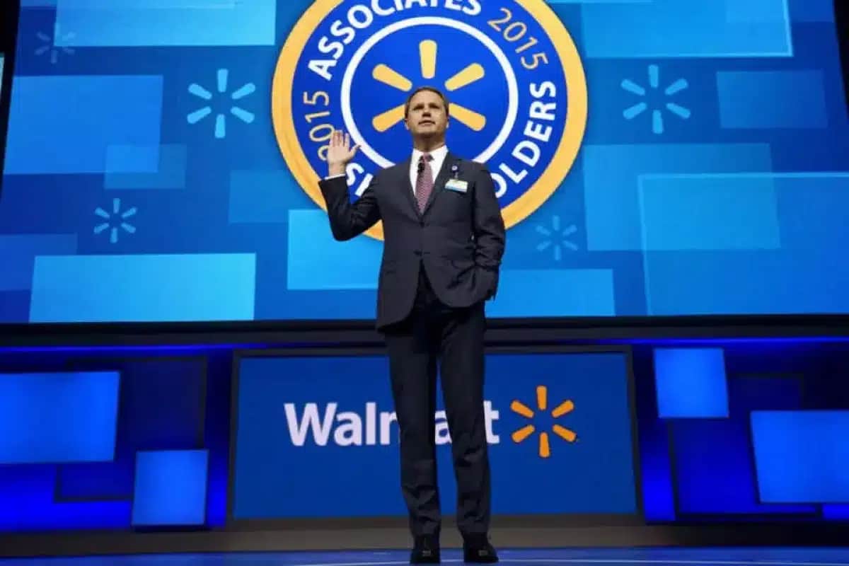 Walmart: CEO Doug McMillon alerta que IA transformará todos os empregos