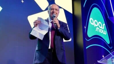 Imagem card com fundo