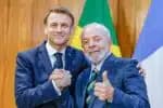 Luiz Inácio Lula da Silva chega à França para sua primeira visita de Estado como presidente, após 13 anos