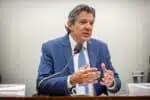 Haddad afirma que os lobbies operam com maior velocidade do que o governo, ao defender a taxação de apostas e o fim de isenções bilionárias