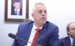 Deputado solicita à Câmara autorização para Eduardo exercer mandato nos EUA