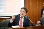 Colômbia: Miguel Uribe permanece em estado crítico e Gustavo Petro exige investigação do ataque