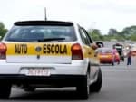 Descubra quais nações não exigem o curso em autoescola para a obtenção da carteira de motorista