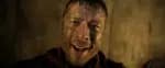 Glen Powell interpreta Arnold Schwarzenegger em adaptação; assista ao trailer