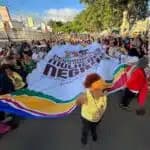 Mulheres negras demonstram no centro do Recife em busca de igualdade e justiça racial