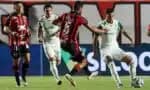 Operário surpreende com gol de liderança, mas Palmeiras tenta buscar o empate no estádio