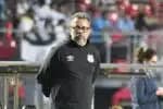 SP - BRASILEIRO A 2025, SANTOS X VASCO - ESPORTES - SP - SÃO PAULO - 17/08/2025 - BRASILEIRO A 2025, SANTOS X VASCO - Cleber Xavier técnico do Santos durante partida contra o Vasco no estádio Morumbi pelo campeonato Brasileiro A 2025.   17/08/2025 - Foto: JOTA ERRE/AGIF - AGÊNCIA DE FOTOGRAFIA/AGIF - AGÊNCIA DE FOTOGRAFIA/ESTADÃO CONTEÚDO