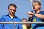 SP - TRAMA GOLPISTA/ATO/BOLSONARO/APOIADORES/SP  - POLÍTICA - O governador de São Paulo, Tarcísio de   Freitas (Republicanos)(e), participa de   ato em apoio ao ex-presidente Jair   Bolsonaro (PL)(d) na Avenida Paulista,   na região centro-sul da cidade de São   Paulo, na tarde deste domingo, 29 de   junho de 2025. Bolsonaro tenta ganhar   força em meio ao avanço do julgamento   do Supremo Tribunal Federal (STF) sobre   a trama golpista de 8 de janeiro de   2023, que ele é acusado de liderar.    29/06/2025 - Foto: GABRIEL SILVA/E.FOTOGRAFIA/ESTADÃO CONTEÚDO