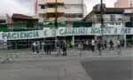 Torcida do Palmeiras invade e atinge Academia de Futebol com petardo