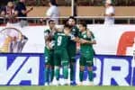 Palmeiras surpreende São Paulo em clássico com erro polêmico da arbitragem