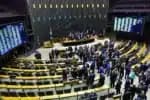 Pedro Paulo apresenta projeto com teto escalonado e bônus de até 4 salários para prefeitos