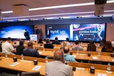 Imagem card com fundo