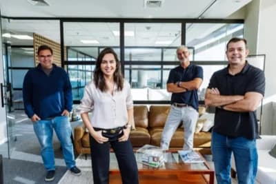 Imagem card com fundo