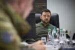 Zelensky manifesta disposição para se reunir em particular com Putin na Turquia