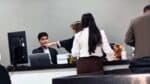 A juíza suspende a audiência após confronto com o promotor: “Eu determino o andamento dos trabalhos”