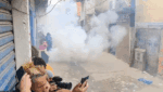 Moradores e policiais militares se enfrentam na favela do Moinho, em São Paulo
