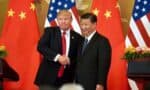 Estados Unidos e China concordam em suspender temporariamente as tarifas comerciais e estabelecer uma pausa na disputa, com a medida válida por 90 dias