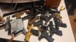 Polícia executa ações que visam alvos de alto padrão associados ao Comando Vermelho no Rio