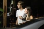 Antônio Augusto, filho de Angélica e Luciano Huck, foi visto passeando com sua namorada em um veículo de alto padrão