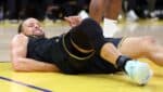 Curry ausente em decisão dos playoffs da NBA