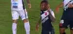 Jogador do Vasco, Loide, ignora orientações e realiza movimento peculiar para o técnico Diniz