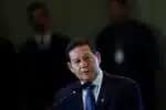 Mourão afirma que alertaria Bolsonaro caso tivesse contato com Moraes