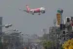 AirAsia analisa Airbus e Embraer para pedido de 100 aeronaves, informam fontes