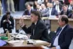 Bolsonaro refuta versão sobre reunião com militares e afirma não ter havido confronto com Freire Gomes: “Nunca houve acusação de prisão”