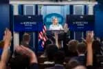 WASHINGTON (United States), 30/06/2025.- White House Press Secretary Karoline Leavitt briefs the media in the White House Press Briefing Room in Washington, DC, USA, 30 June 2025. Leavitt answered questions about the so-called big, beautiful bill, as well as the Trump administration's attack on Iran's nuclear sites. EFE/EPA/JIM LO SCALZO