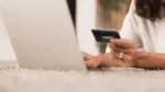 Consumidores brasileiros estabelecem marcas e investem 15 bilhões de reais em compras no exterior