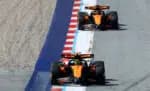 Norris conquista a vitória e Piastri fecha o pódio com o segundo lugar, ambos da McLaren