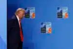 LA HAYA, 25/06/2025.- El presidente de Estados Unidos, Donald Trump, a su llegada a la cumbre de la OTAN que se celebra este miércoles en La Haya, Países Bajos. EFE/ J.J. Guillén
