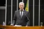 Deputados petistas acompanham o depoimento de Cid na sala de Lindenbergh, na Câmara