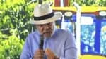 Lula assina documentos após encontro e entrevista à imprensa