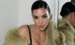 Um assaltante envolvido no incidente em que Kim Kardashian foi vítima de um assalto na França falece