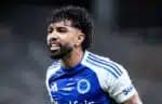 Gabigol, do Cruzeiro, instala lan house com equipamentos específicos
