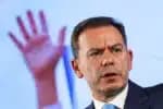 Lisbon (Portugal), 18/05/2025.- Leader of the Democratic Alliance (AD) coalition and President of the Social Democratic Party (PSD) Luis Montenegro delivers his victory speech at the Party's campaign headquarters on election night for the legislative elections 2025, in Lisbon, Portugal, 18 May 2025. More than 10.8 million voters living in Portugal and abroad will be asked to vote in these early parliamentary elections and choose from among the 21 competing political forces the party they believe should form the next government and elect the 230 seats of the Assembly of the Republic for the next legislature. (Elecciones, Lisboa) EFE/EPA/MIGUEL A. LOPES