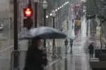 O clima frio e úmido impede que a temperatura suba em São Paulo nesta quinta-feira