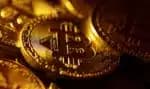 O Bitcoin apresenta uma tendência de queda, com cautela em relação às taxas e a ausência de novos fatores que impulsionem o mercado