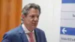 O vice-presidente Geraldo Alckmin, min. Rui Costa (Casa Civil), Min. Fernando Haddad (Fazenda) e min. Simone Tebet (Planejamento) após reunião com representantes do setor da industria, Ricardo Alban (CNI) e Josué Gomes da Silva (FIESP), nesta terça-feira (15) para discutir a resposta brasileira ao aumento de tarifas anunciado pelo presidente dos Estados Unidos, Donald Trump, no ministério do do Desenvolvimento, Indústria e Comércio. | Sérgio Lima/Poder360 - 15.jul.2025