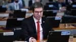 O país não avança, afirma principal negocia-dor do governo no Congresso