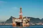 Petróleo encerra em queda com receio de excesso de oferta; Brent cai 0,46% a US$ 61,01 em Londres