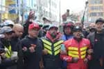 Motoboys fazem protesto na 25 de Março após entregador ser baleado em assalto brutal