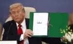 Trump assina acordo com Egito, Turquia e Catar para encerrar guerra em Gaza