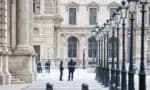 Museu do Louvre segue fechado após roubo ‘cinematográfico’ de joias no domingo