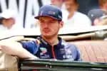 Verstappen conquista corrida sprint do GP dos EUA; Piastri e Norris se retiram. Vitória renova esperanças de título histórico para Verstappen