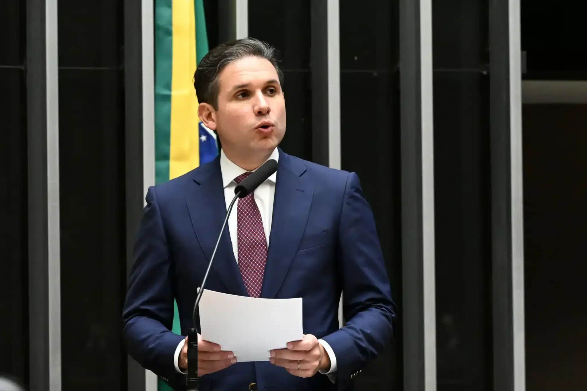 Hugo Motta: PEC da Jornada de Trabalho Pode Ser Votada em Maio e Desmistifica Cide-Bets