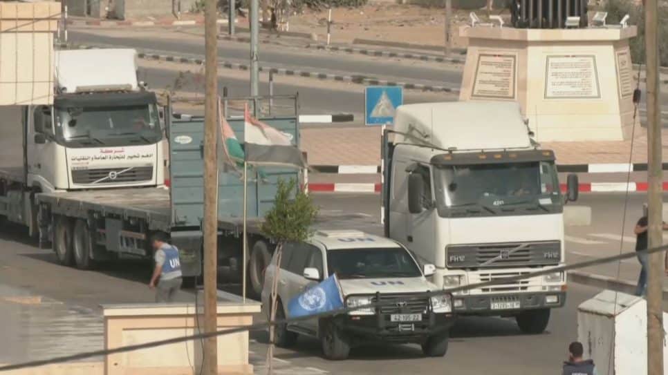 Brasileiros disseram que a fronteira em Rafah fechou neste sábado