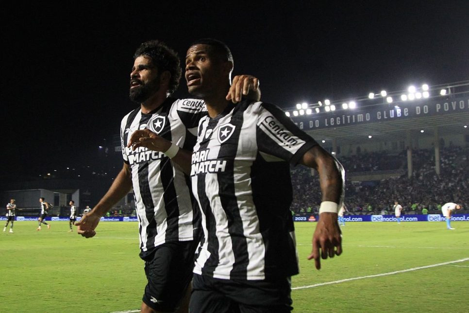 O Botafogo, com desempenho de rebaixado na segunda parte do campeonato, joga contra o Bragantino